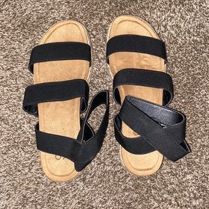 Womens yoki sandals